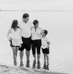 Meet your Posher, Trenia